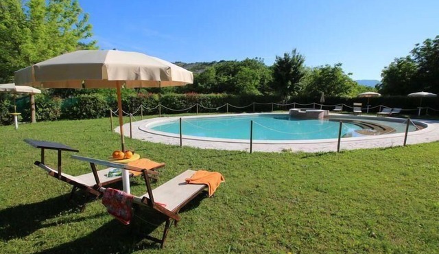 Flat in Apecchio with garden