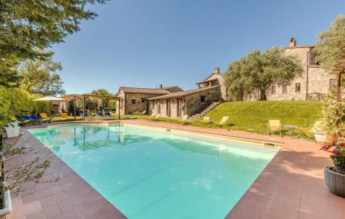 Gorgeous Apartment In Frazione Canonica,Todi