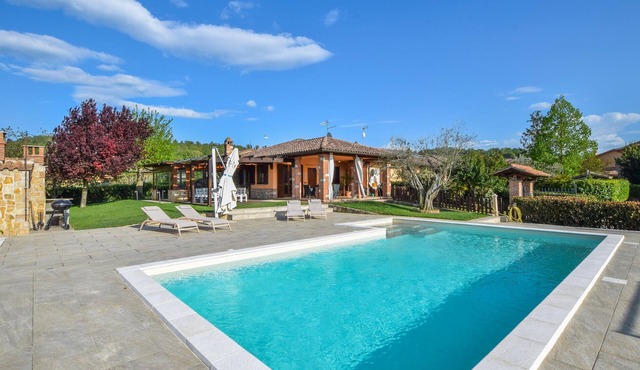 Gorgeous home in Todi