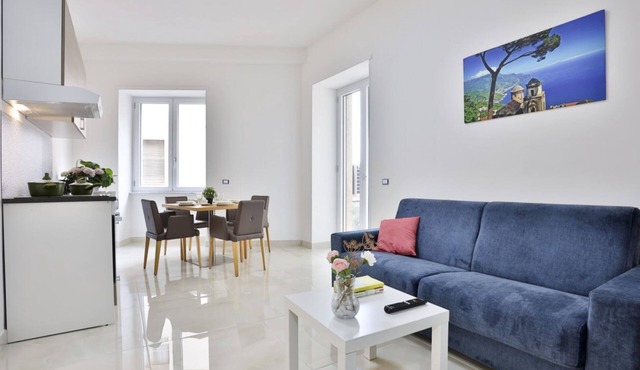 GuesHost - Positano Apartment in Salerno