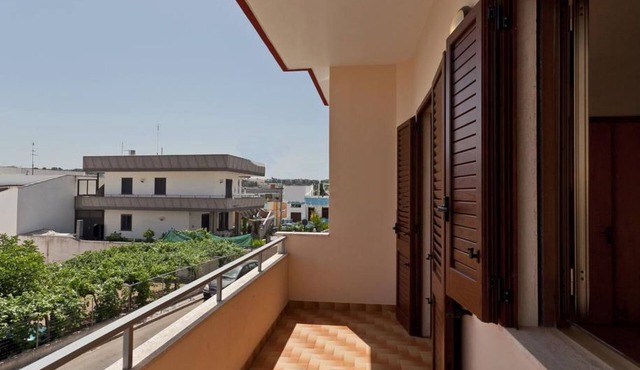 Helle Wohnung in Santa Maria al Bagno by Interhome
