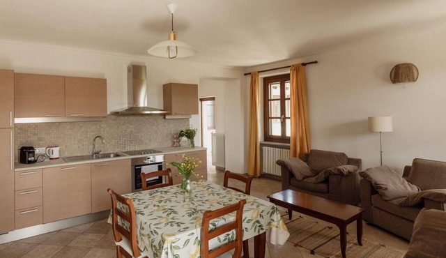 holiday flat 'Dolcetto' with swimming pool