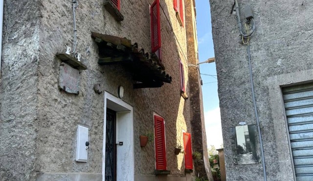 Holiday Home 'Casa Vacanze Fenera' with Mountain View, Shared Terrace and Wi-Fi