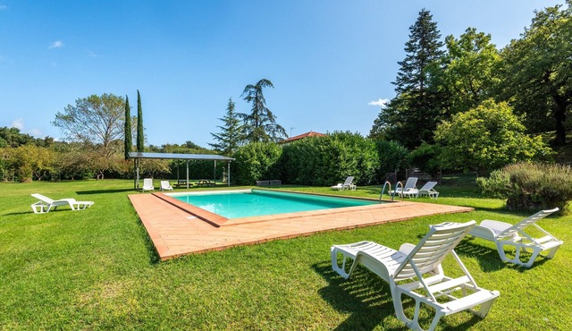 Holiday Home 'San Michele - Casa Rosa' with Mountain View, Shared Pool and Wi-Fi