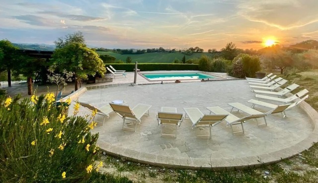 Holiday house Ponzano di Fermo for 16 - 28 persons with 13 bedrooms - Farmhouse