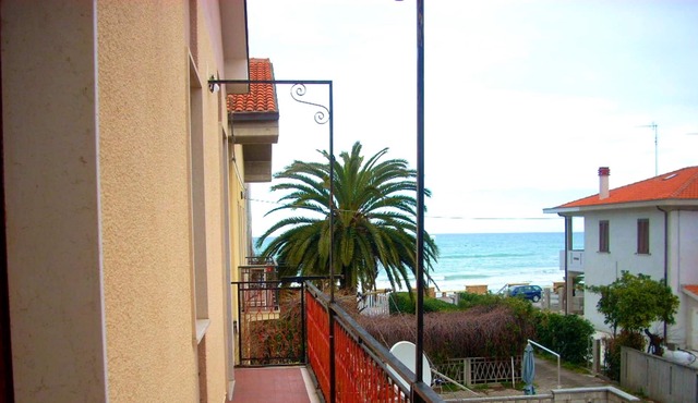 Homerez - 3 m away from the beach! Nice house for 5 ppl. at Contrada Termini