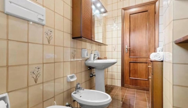 Hostdomus - Oasis Apartment