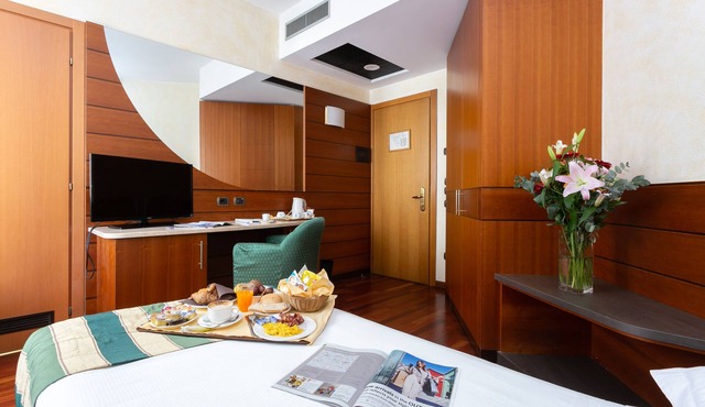 Hotel Mirage, Sure Hotel Collection by Best Western