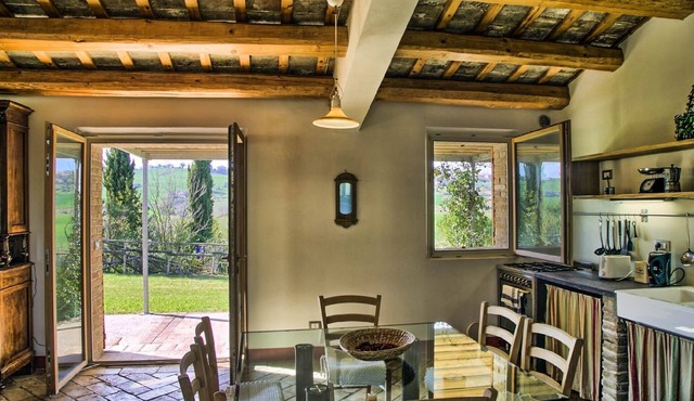 House in Ostra with private pool