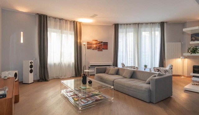 I-Host Apartment - Premium 3BR & 2BA