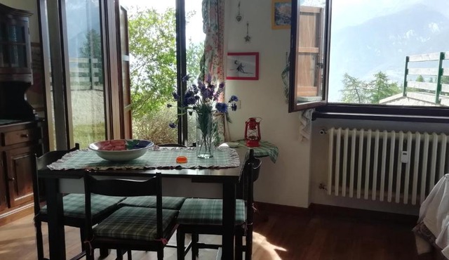 Il Nido - Delizioso alloggio presso il centro con vista spettacolare e giardino