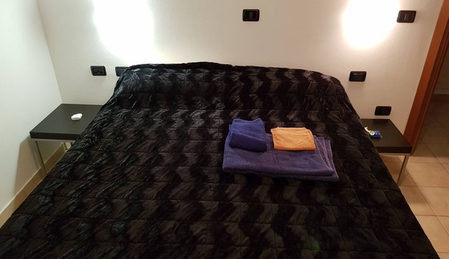 Independent entrance apartment with private car