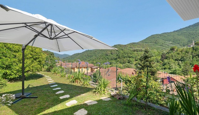 Iris Holiday Home in Stellanello: Your Peaceful Retreat in Liguria