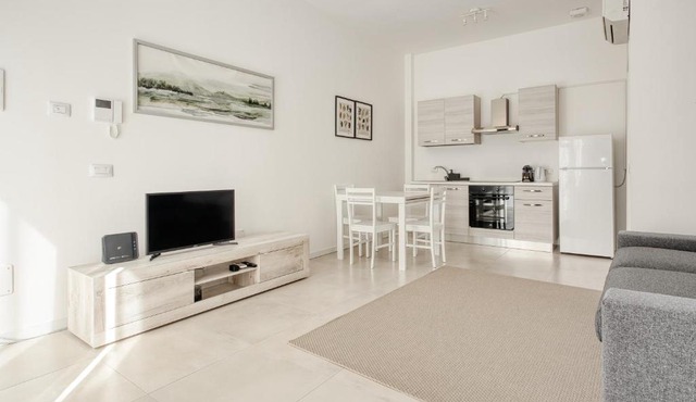 Just Urban Stays - Modern Studio Apartment Navigli - Metro M2