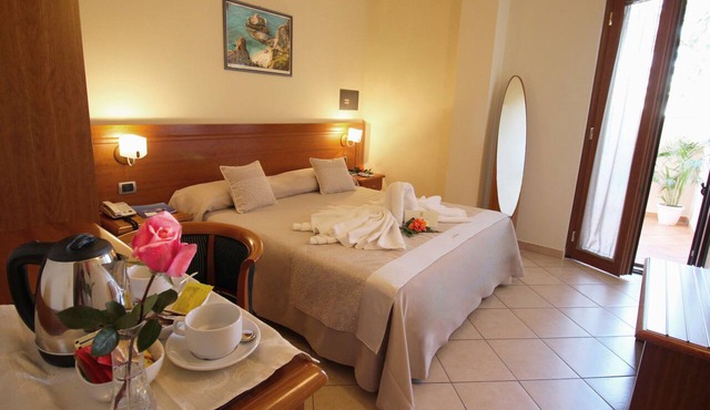 La Bussola Hotel Restaurant