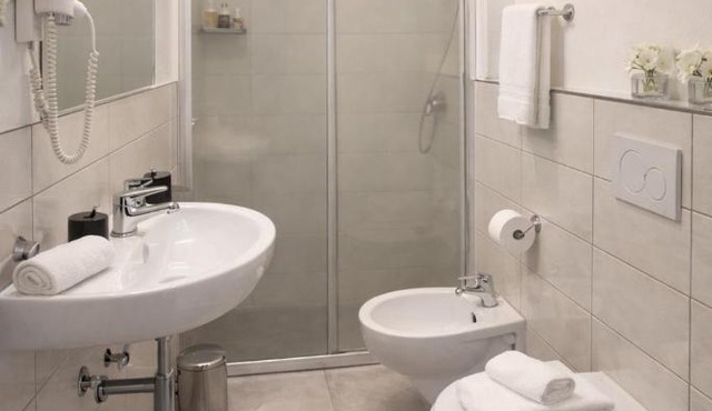 LA CASA DI GIADA - self check in - parcheggio privato e ricarica EV