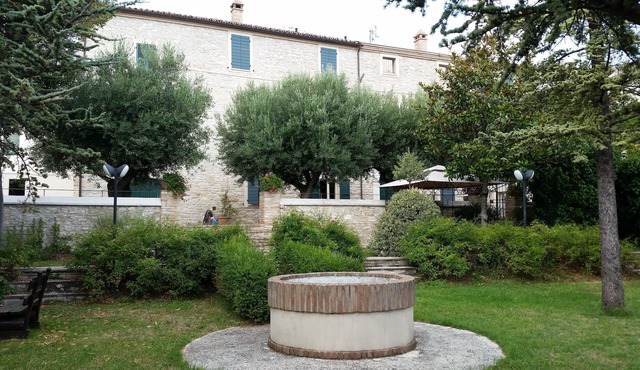 La Panoramica (apartment overlooking the mountains (Catarì))