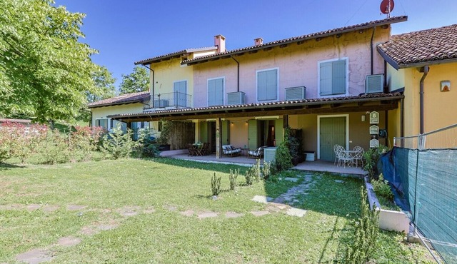 Lagotto House - Garden and Parking in the Langhe