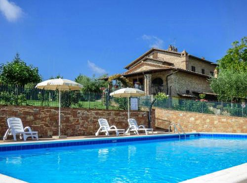 Lake View Apartment In Umbria