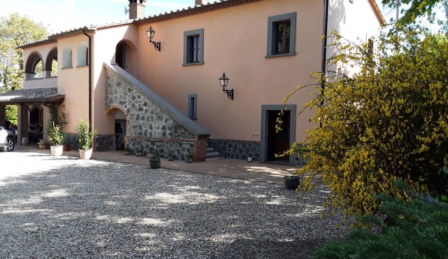 LaPorcilaia, Ferienwohnung mit Seeblick. by Interhome