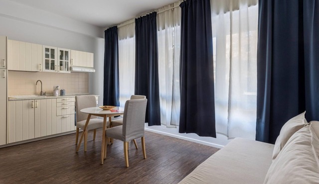 Largo Molina Studio III by Wonderful Italy