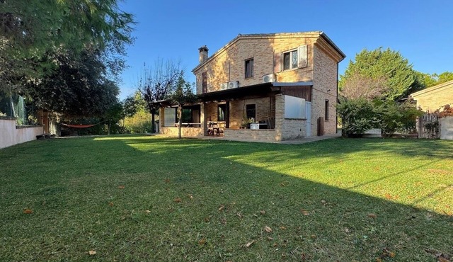 Leprice house in the peace of the countryside just 10 minutes from the sea, pet friendly