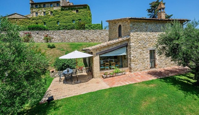 Limonaia - Luxury Vacation Rental in Umbertide