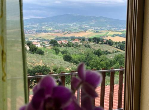 Locazione Turistica Spaccarotella Vista su Gualdo Cattaneo