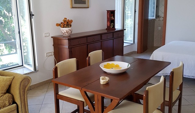 LODGE ROSA In the pearl of Cilento, cozy studio apartment, Trentova Bay.