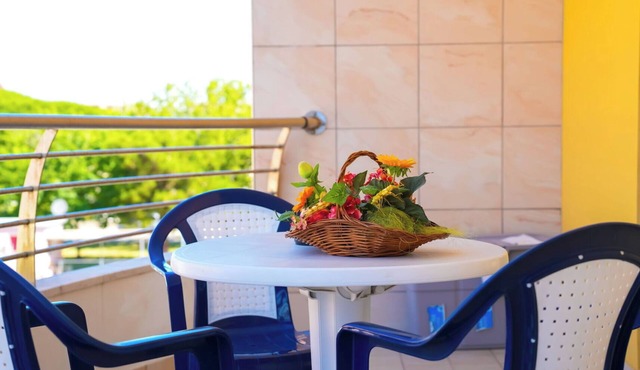 Lovely apartment for 4 people with A/C, WIFI, private pool and balcony