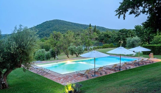 Lovely apartment for 9 guests with A/C, WIFI, pool, TV, panoramic view and parking
