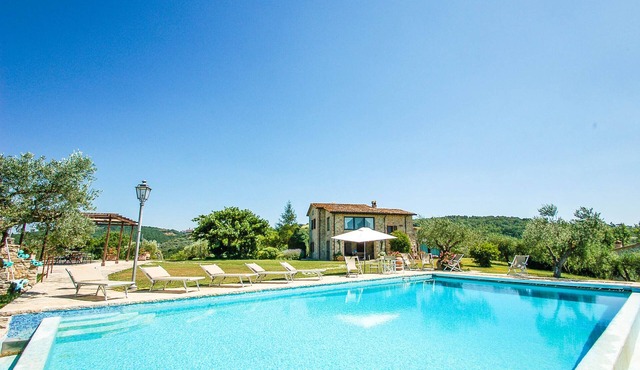 Luxury estate with private pools, for your holidays and events