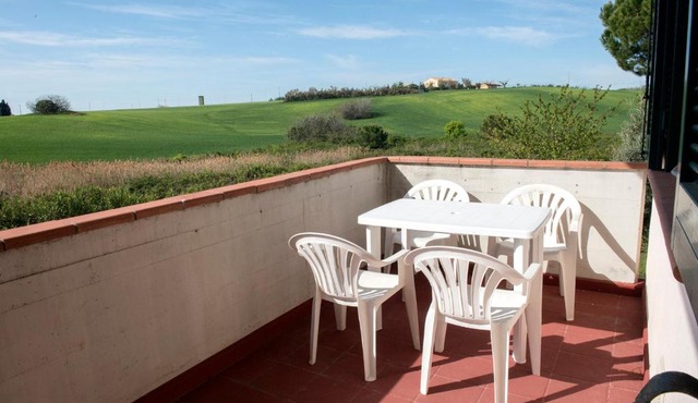 M195 - Marcelli, trilocale con terrazzo a 200mt dal mare