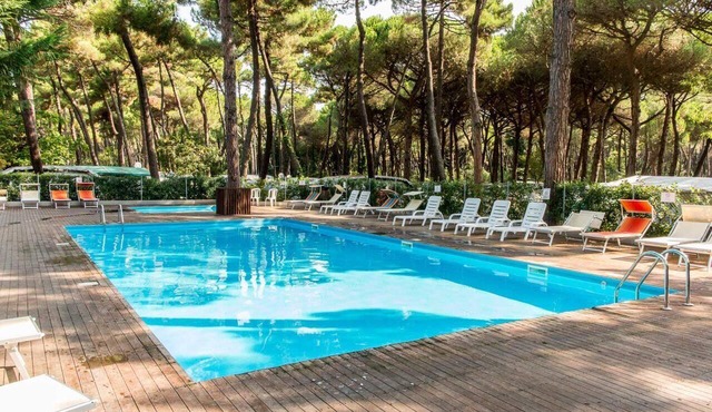 Marina Romea Camping Village: Comfort Chalet for 4 People