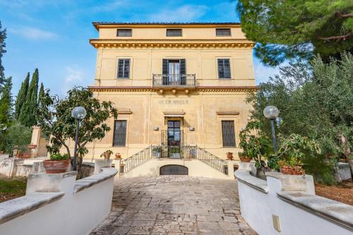 Nella Apartment With Pool - Happy Rentals