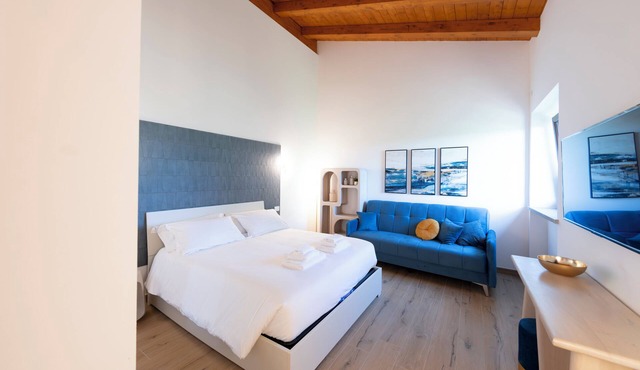 New Farmhouse TENUTA MARELLA immersed in the Green at the gates of Rome