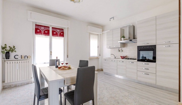 Nice apartment for 5 guests with A/C, WIFI, TV, terrace and panoramic view, close to Porto Recan.