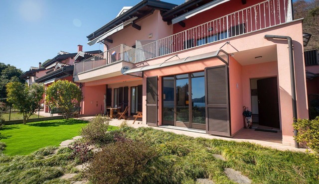Nice apartment for 5 people with WIFI, TV and patio