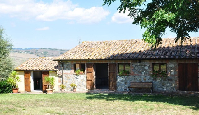Nice apartment for 6 guests with WIFI, pool, TV, pets allowed and panoramic view