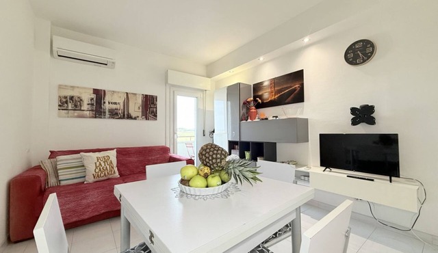 P082 - Porto Recanati, new two-room apartment in a residence with a swimming pool