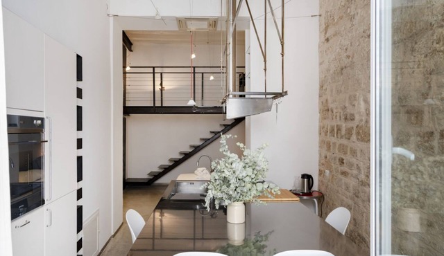 Palazzo D’Amelj – Modern Loft in the Heart of Bari Vecchia