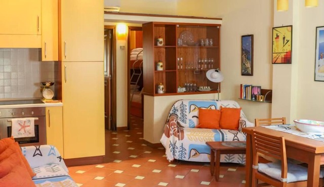 Peaceful refuge between the green mountains and the blue Amalfi Coast