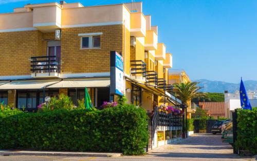 Piccolo Hotel