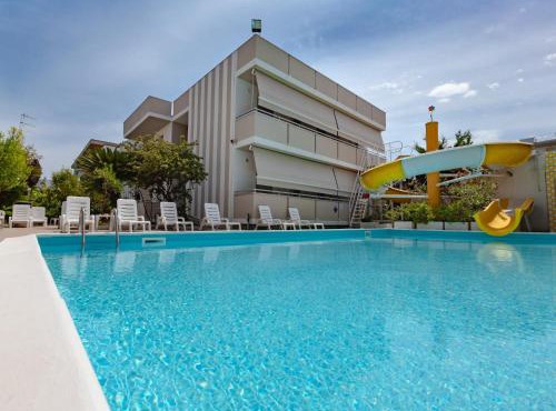 Pleasant Apartment in Alba Adriatica near Sea
