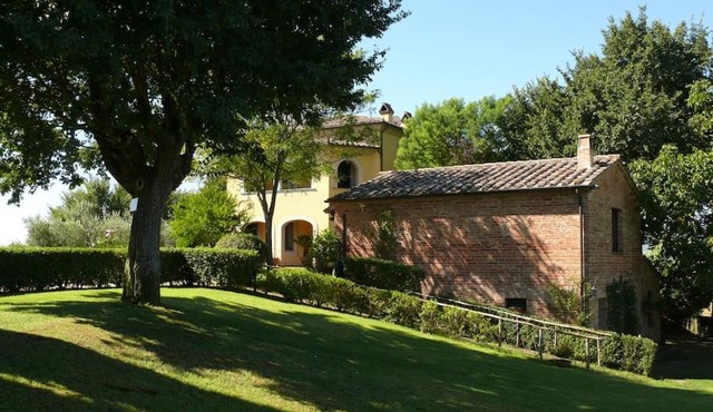poggio vaccaio depandance in piscina