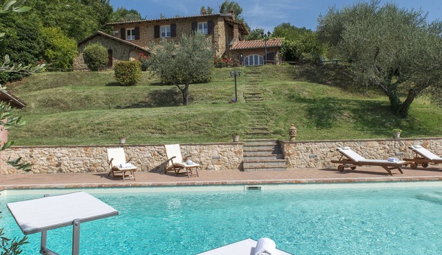 Pratoline 8, Emma Villas