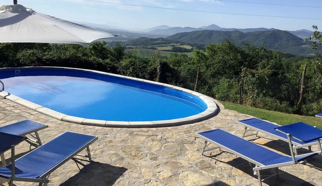 Quaint holiday home in Città di Castello with private pool