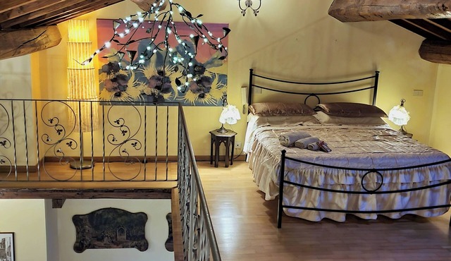 Romantic house with loft, ideal for couples and families up to 5 people.