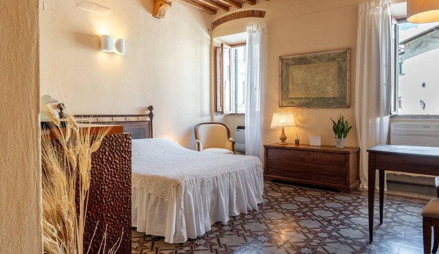 Room 'Stanza Della Guglia' with Wi-Fi and Air Conditioning