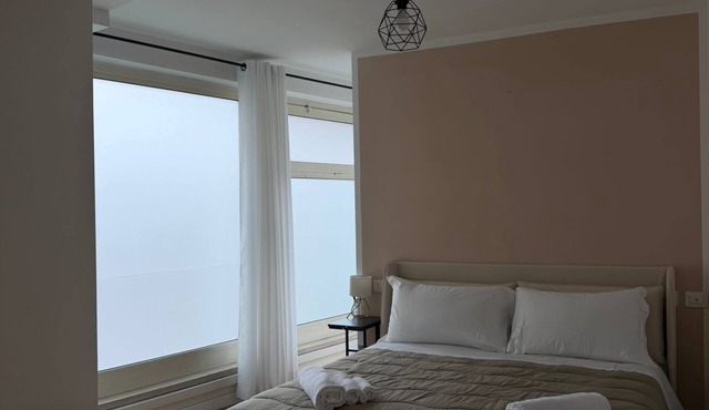 ROOMS 78